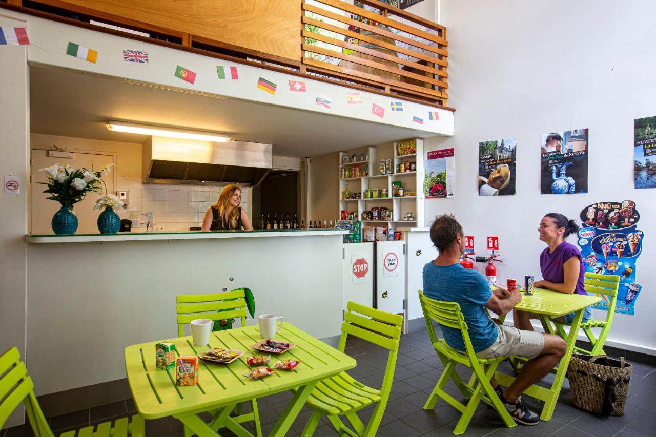 Camping De Nevers Bagian luar foto
