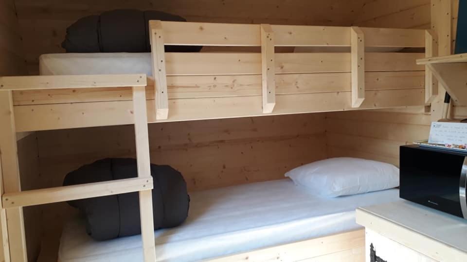Camping De Nevers Bagian luar foto